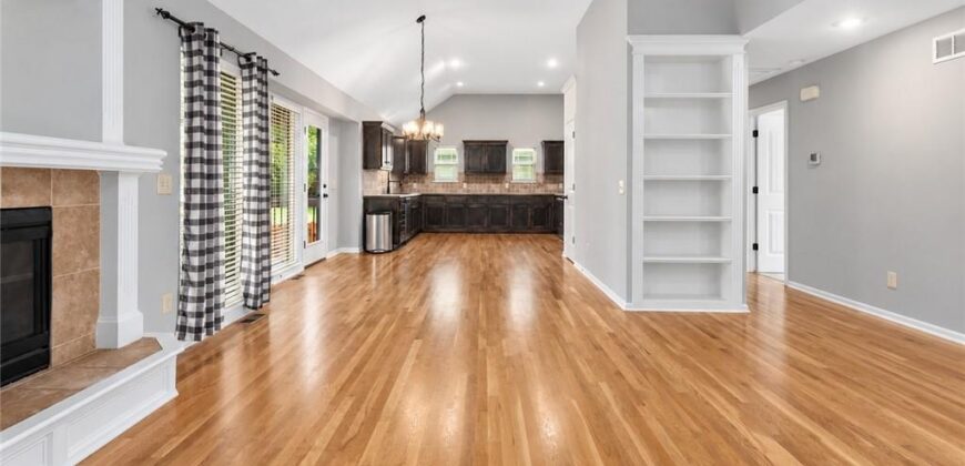 412 Duncan Drive, Liberty, MO 64068