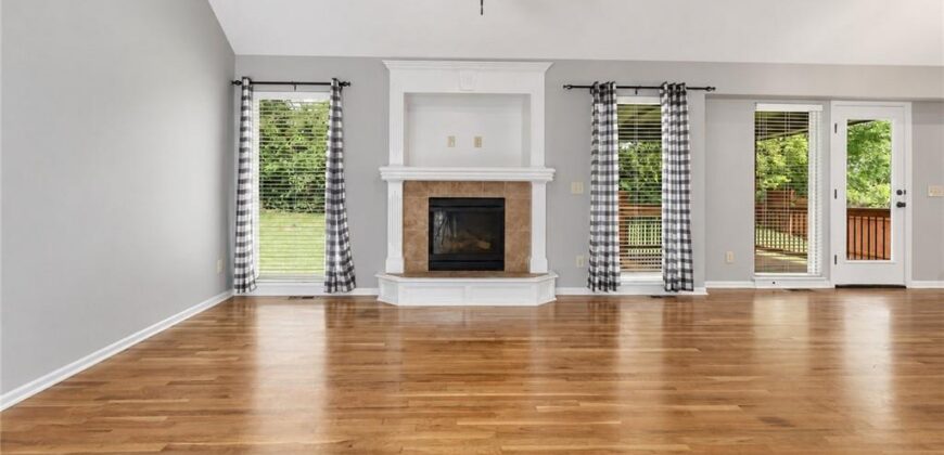 412 Duncan Drive, Liberty, MO 64068