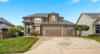 5703 NW 93rd Street, Kansas City, MO 64154