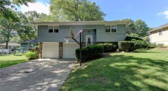 805 Citadel Drive, Weston, MO 64098