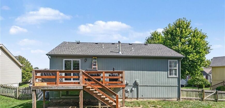 11010 N Booth Avenue, Kansas City, MO 64157