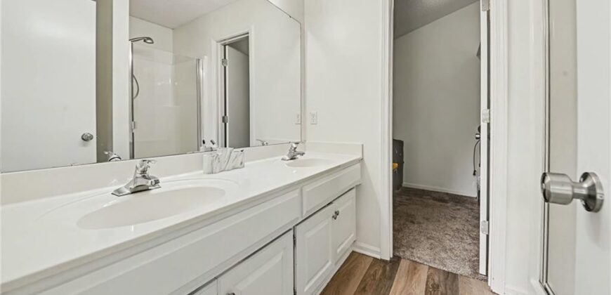 11010 N Booth Avenue, Kansas City, MO 64157