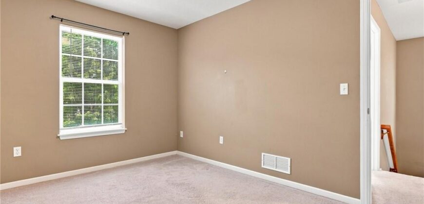 9815 NE 98th Street, Kansas City, MO 64157