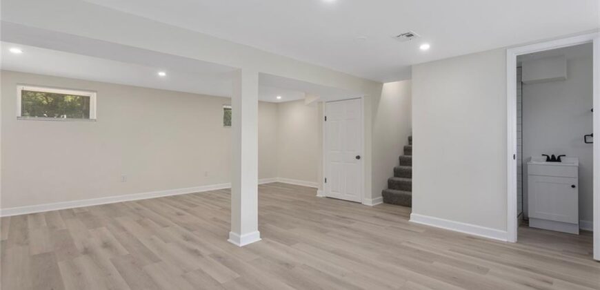 4306 NE 51st Street, Kansas City, MO 64119