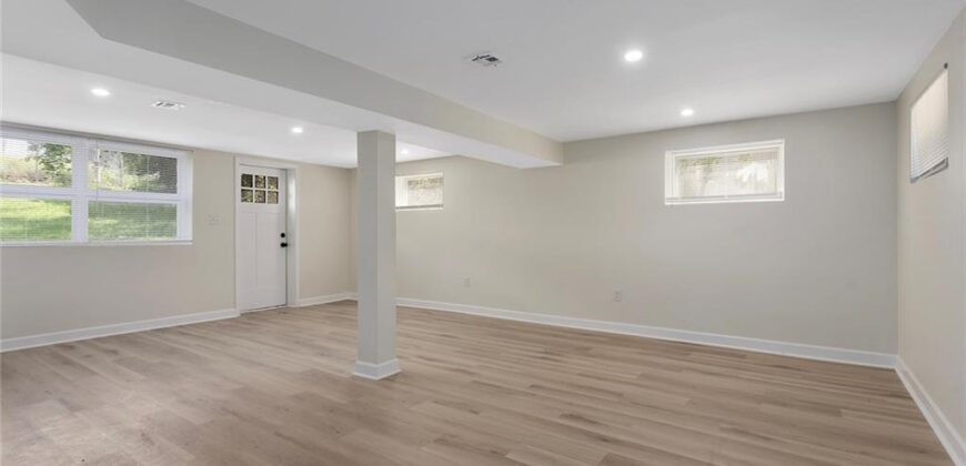 4306 NE 51st Street, Kansas City, MO 64119