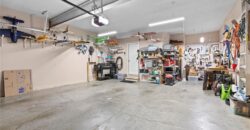 5204 N PENNSYLVANIA Street, Gladstone, MO 64118