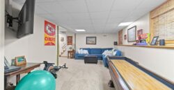 5204 N PENNSYLVANIA Street, Gladstone, MO 64118