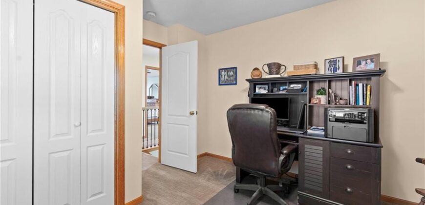 5204 N PENNSYLVANIA Street, Gladstone, MO 64118