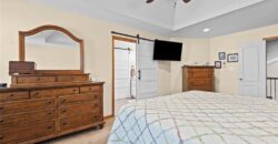 5204 N PENNSYLVANIA Street, Gladstone, MO 64118