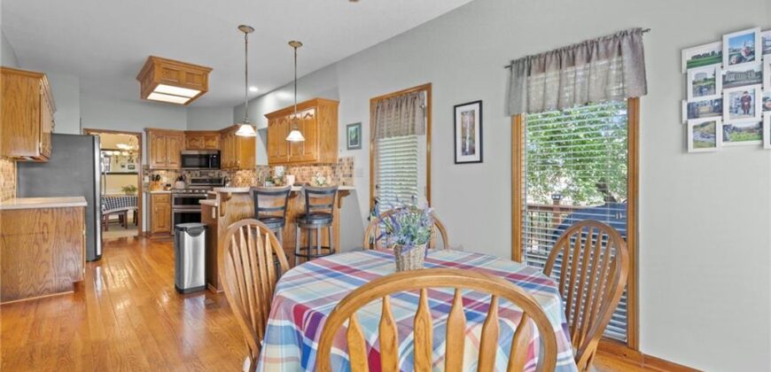 5204 N PENNSYLVANIA Street, Gladstone, MO 64118