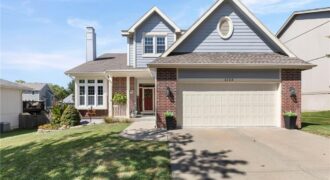 5204 N PENNSYLVANIA Street, Gladstone, MO 64118