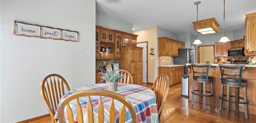5204 N PENNSYLVANIA Street, Gladstone, MO 64118