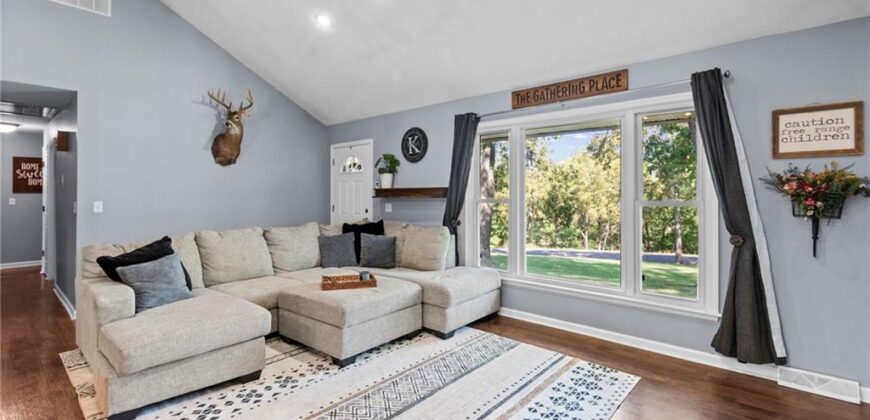 17524 Georgetown Road, Holt, MO 64048