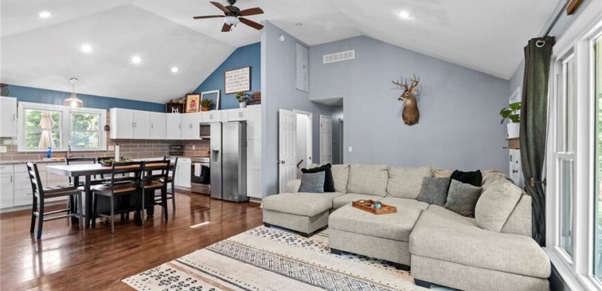 17524 Georgetown Road, Holt, MO 64048