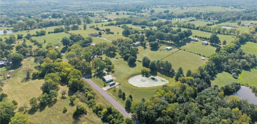 17524 Georgetown Road, Holt, MO 64048