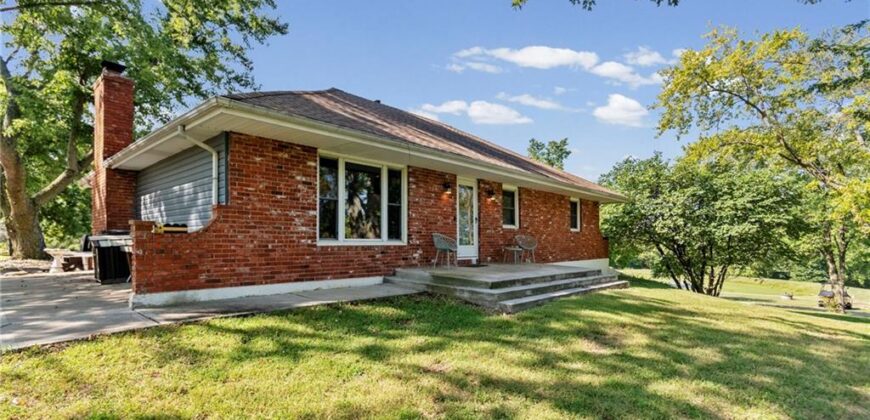 17524 Georgetown Road, Holt, MO 64048
