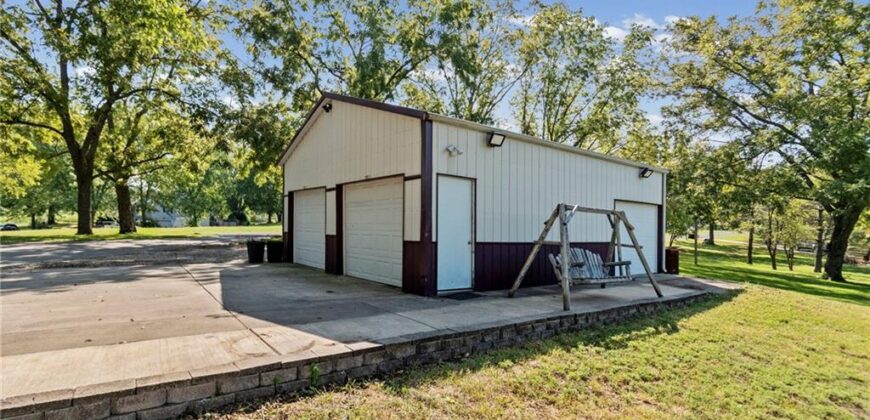 17524 Georgetown Road, Holt, MO 64048