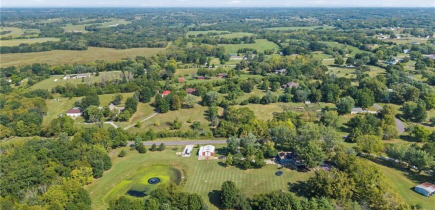 17524 Georgetown Road, Holt, MO 64048