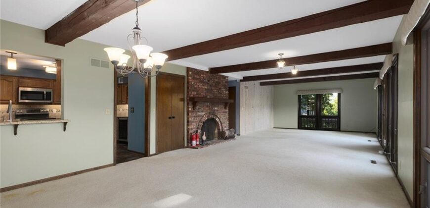 7616 NW Eastside Drive, Weatherby Lake, MO 64152