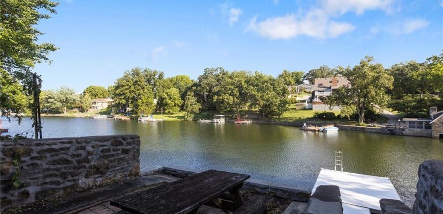 7616 NW Eastside Drive, Weatherby Lake, MO 64152