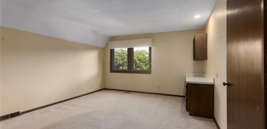 7616 NW Eastside Drive, Weatherby Lake, MO 64152