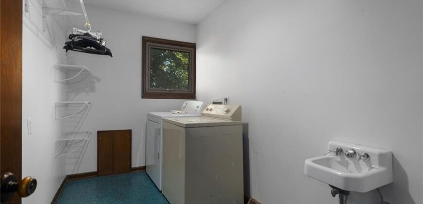 7616 NW Eastside Drive, Weatherby Lake, MO 64152