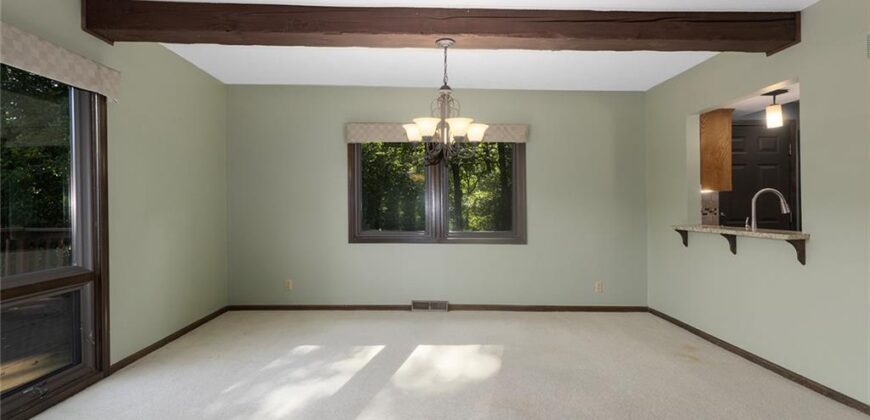 7616 NW Eastside Drive, Weatherby Lake, MO 64152