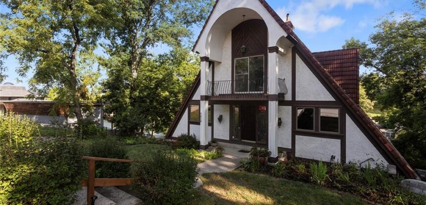 7616 NW Eastside Drive, Weatherby Lake, MO 64152