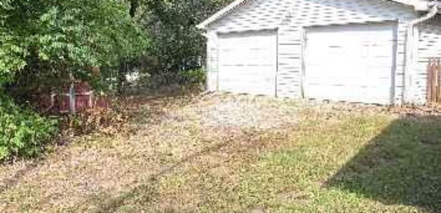 4331 NE Kelsey Road, Kansas City, MO 64116