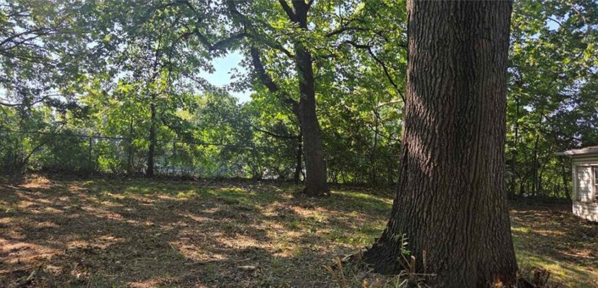 4331 NE Kelsey Road, Kansas City, MO 64116
