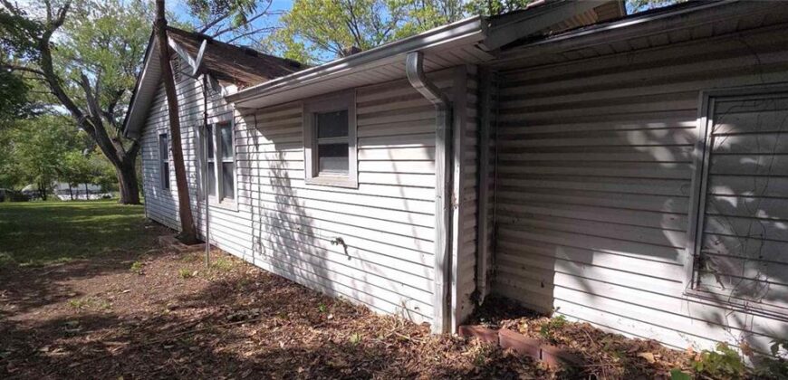 4331 NE Kelsey Road, Kansas City, MO 64116