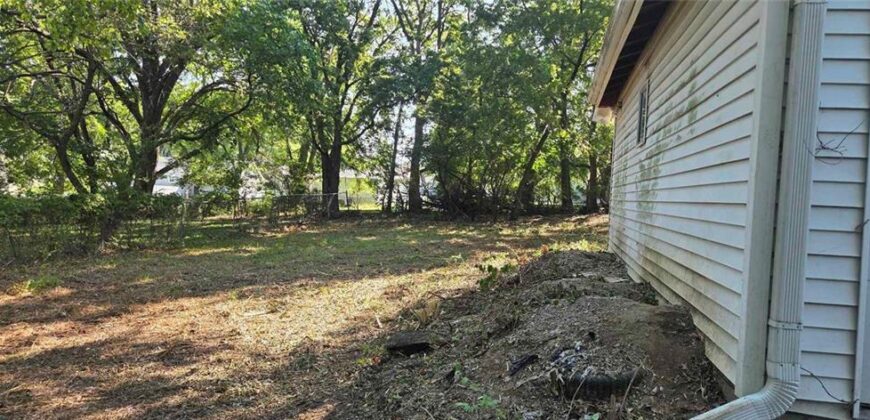 4331 NE Kelsey Road, Kansas City, MO 64116