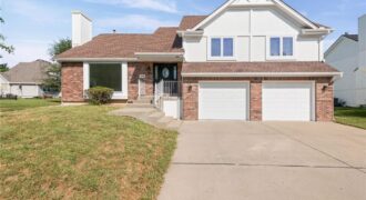 2018 NW 81st Place, Kansas City, MO 64151