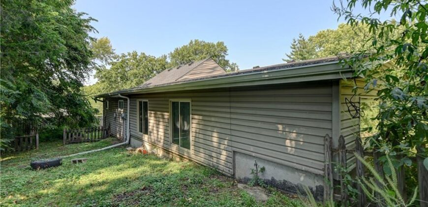 4521 NE 45th Street, Kansas City, MO 64117