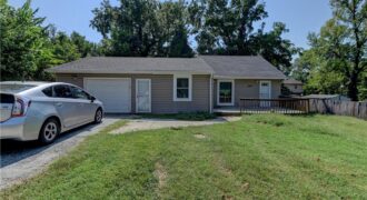4521 NE 45th Street, Kansas City, MO 64117