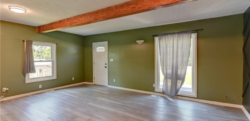 4521 NE 45th Street, Kansas City, MO 64117