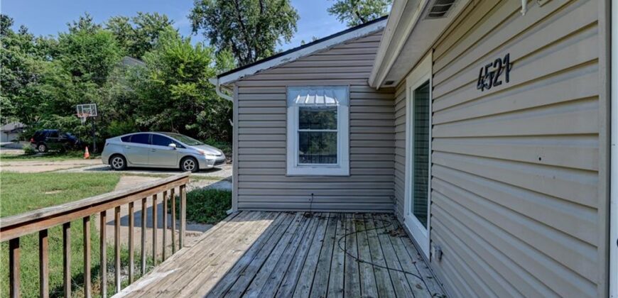 4521 NE 45th Street, Kansas City, MO 64117
