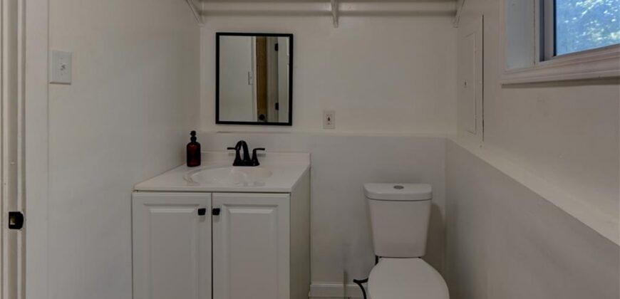 4521 NE 45th Street, Kansas City, MO 64117