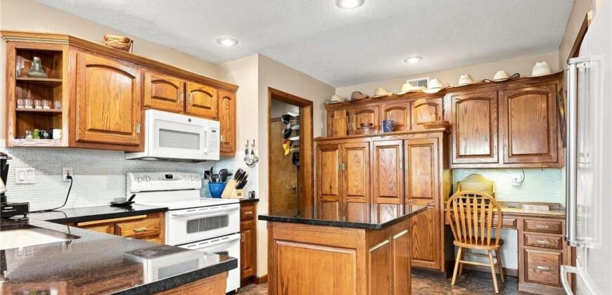 14014 Zachery Drive, Liberty, MO 64068