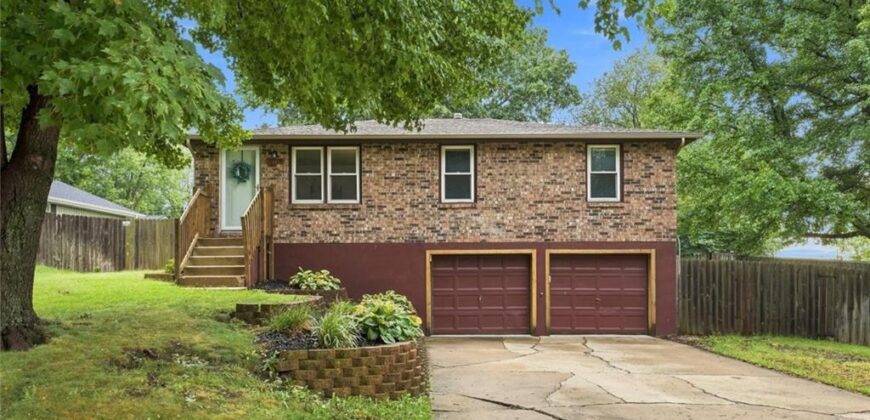 10728 N Walnut Street, Kansas City, MO 64155