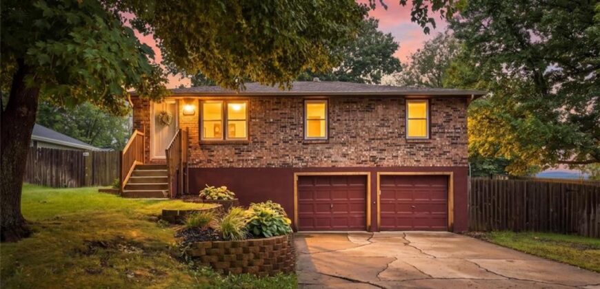 10728 N Walnut Street, Kansas City, MO 64155