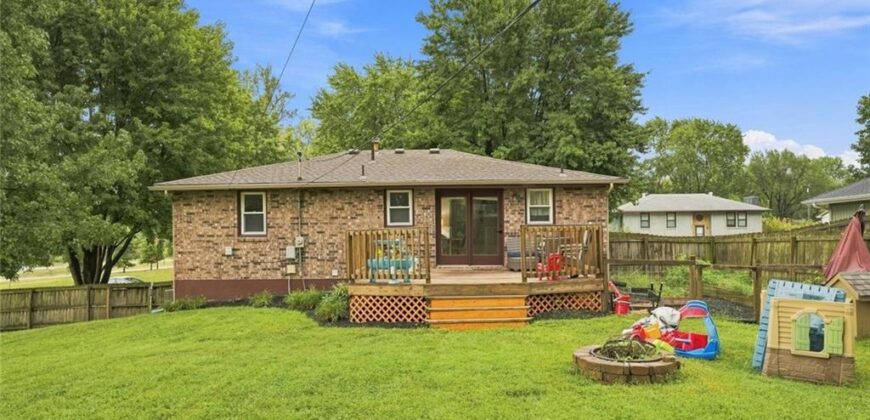 10728 N Walnut Street, Kansas City, MO 64155