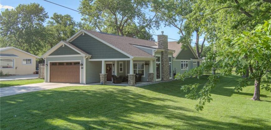 10802 NW 75 Street, Weatherby Lake, MO 64152
