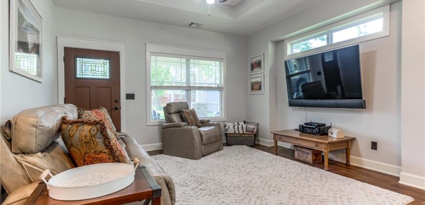 10802 NW 75 Street, Weatherby Lake, MO 64152
