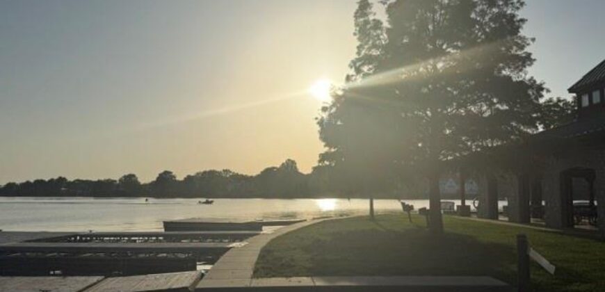 10802 NW 75 Street, Weatherby Lake, MO 64152