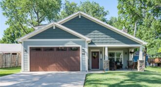 10802 NW 75 Street, Weatherby Lake, MO 64152