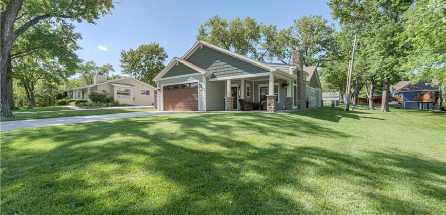 10802 NW 75 Street, Weatherby Lake, MO 64152