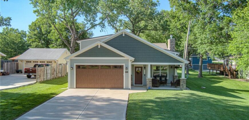10802 NW 75 Street, Weatherby Lake, MO 64152