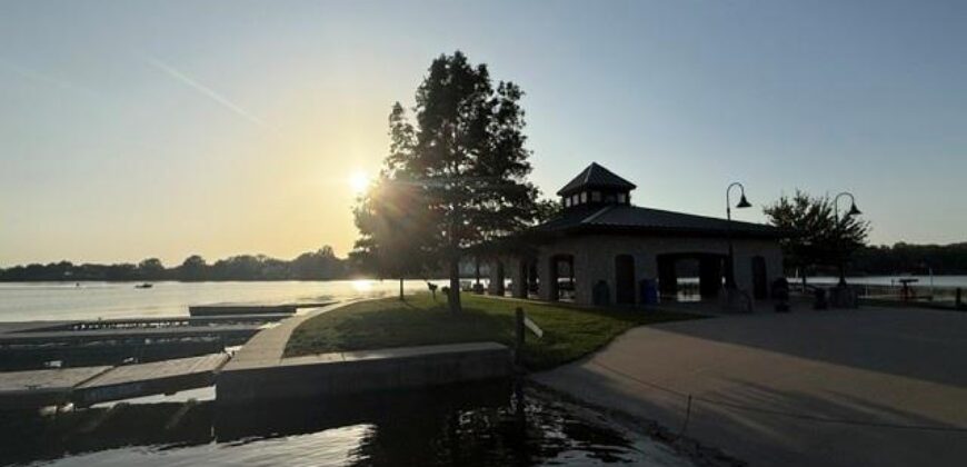 10802 NW 75 Street, Weatherby Lake, MO 64152
