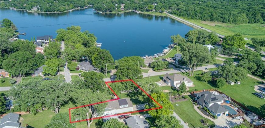 10802 NW 75 Street, Weatherby Lake, MO 64152